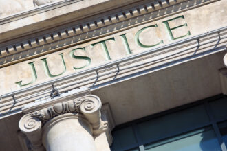 LLD en redressement judiciaire : financer ses véhicules professionnels quand les banques refusent